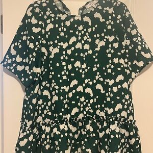 CROSBY by Mollie Burch Green and White Patterned Top with tiered opening back